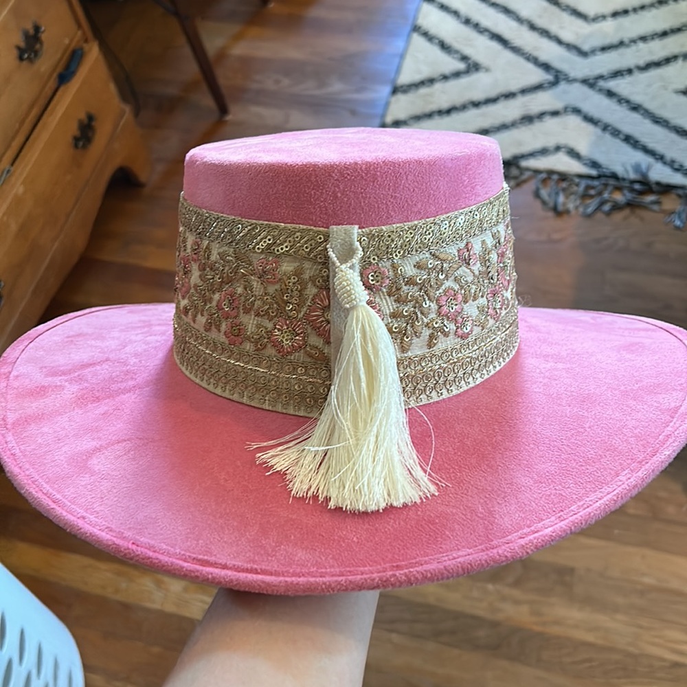 Hats N’ Roses Cowboy Hat - Picture 3 of 6